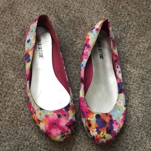 Floral flats